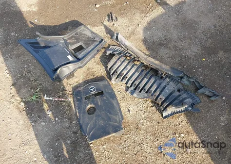 2015 Mercedes-Benz C 300 4Matic/Luxury 4Matic/Sport 4Matic from USA, damaged, VIN 55SWF4KB3FU054531